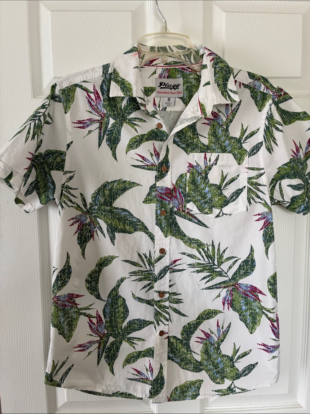 Plugg Men's White Tropical Print Short-Sleeve Shirt Size S